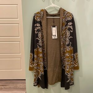 Brand new never worn Maxsport cardigan jacket